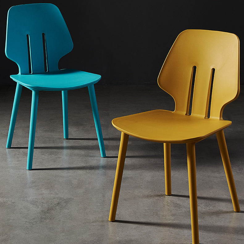 Chaises de salle à manger scandinaves sans accoudoirs Chaises d'appoint en plastique (Ensemble de 4)