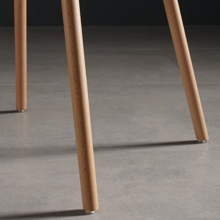 Chaise de salle à manger en plastique de style scandinave, sans accoudoirs, à dossier solide, avec pieds en bois
