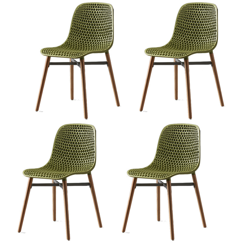 Chaise de salle à manger en plastique de style scandinave, sans accoudoirs, à dossier solide, avec pieds en bois