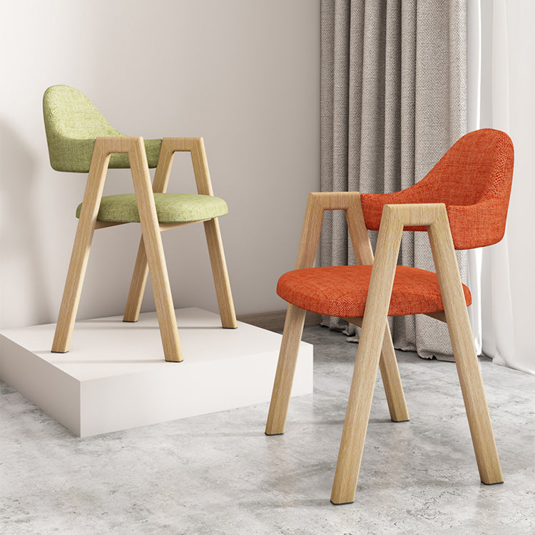 Chaise d'appoint contemporaine en métal, chaise simple à dossier ouvert et rembourrée pour la maison