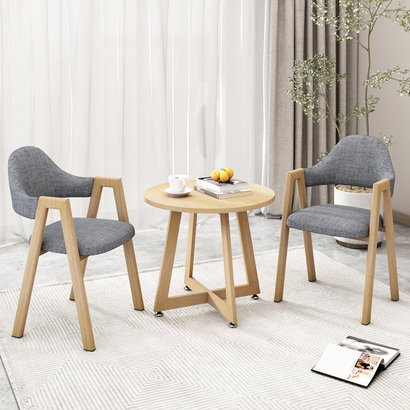 Chaise d'appoint contemporaine en métal, chaise simple à dossier ouvert et rembourrée pour la maison