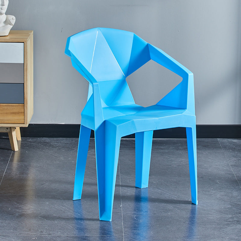 Chaises de salle à manger de style moderne Chaises d'appoint empilables en plastique pour la cuisine (Ensemble de 4)