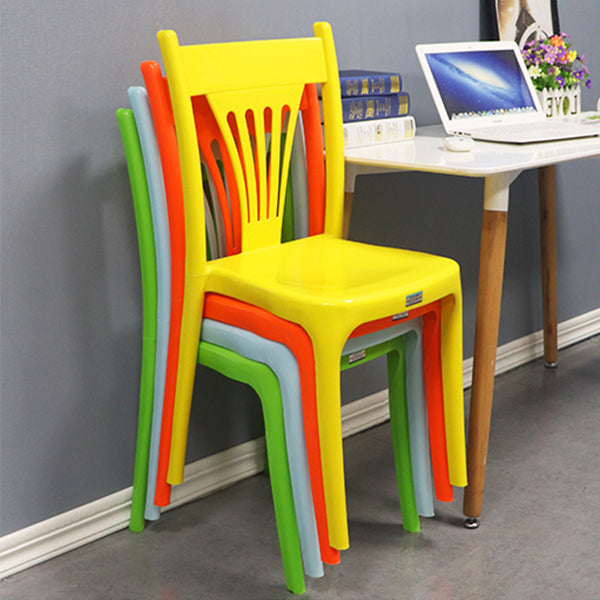 Chaise de salle à manger en plastique de style contemporain, sans accoudoirs, avec dossier à lattes, chaises empilables pour la maison