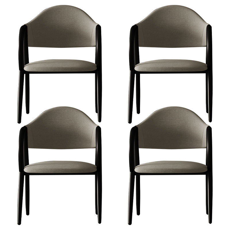 Silla de comedor de cuero industrial con respaldo abierto y patas de metal