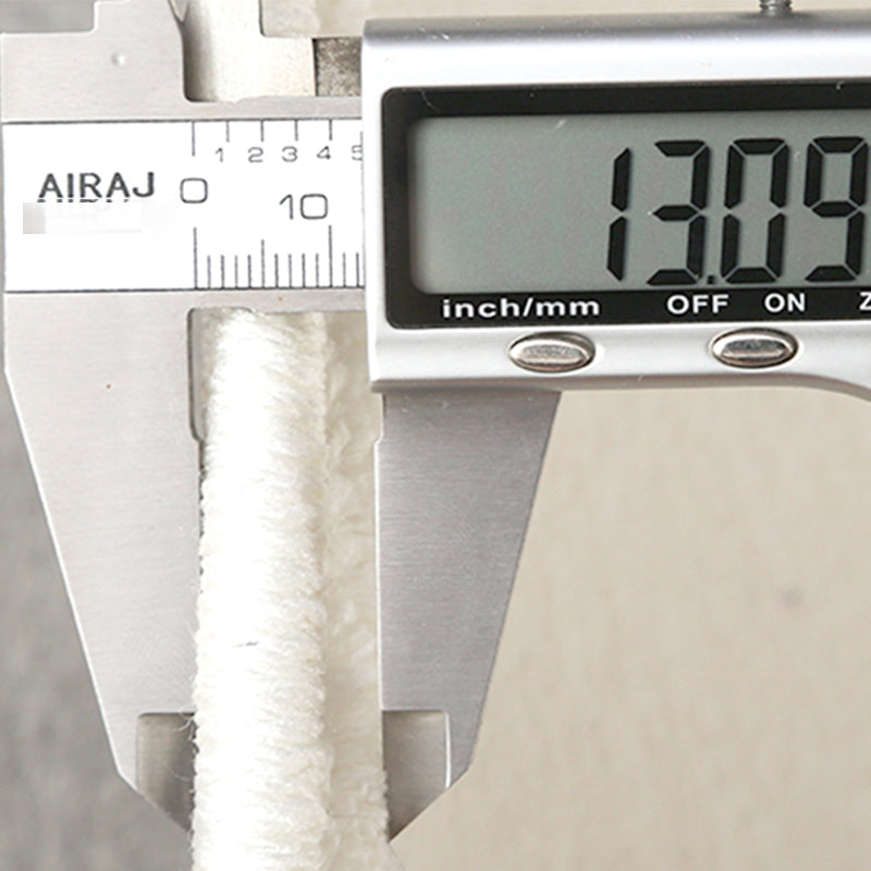 Minimalist Checkered Pattern Carpet Polyester Rug Non-Slip Backing Area Carpet for Living Room