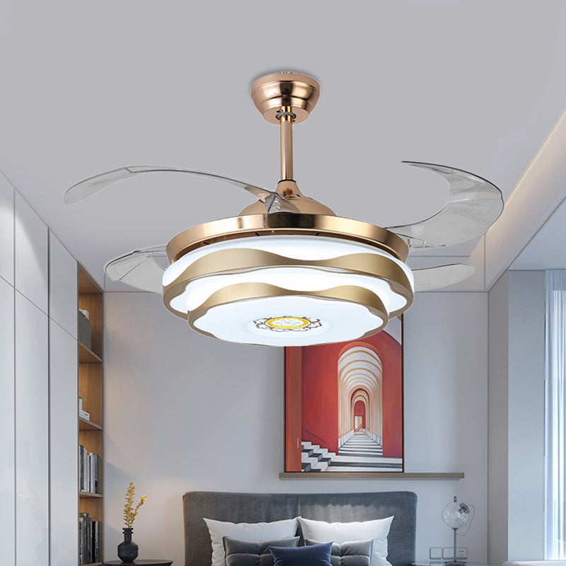 Metalen gouden hanger ventilatorlamp cirkelvormige LED 42 "brede moderne 4 bladen semi -spoelplafondlamp voor slaapkamer, externe/wandregeling/afstandsbediening en wandbesturing