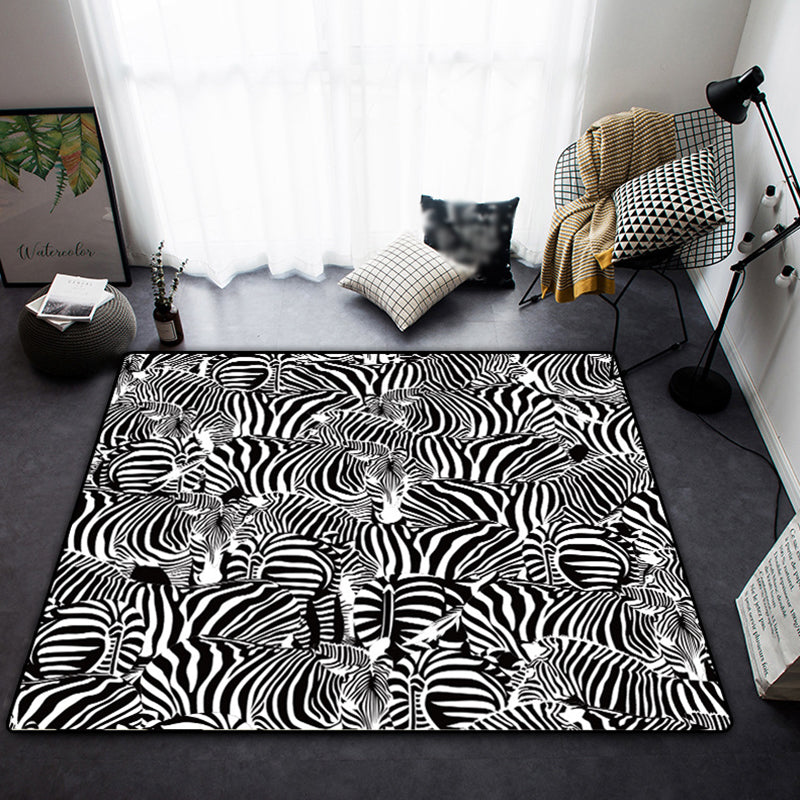 Black Modern Carpet Tiger Pattern Polyester Area Rug Stain Resistant Rug for Home Decor