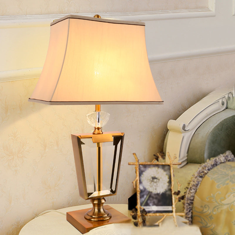 1 tavolo da pranzo da pranzo leggero modernista oro lampada da scrivania con tonalità in tessuto a campana