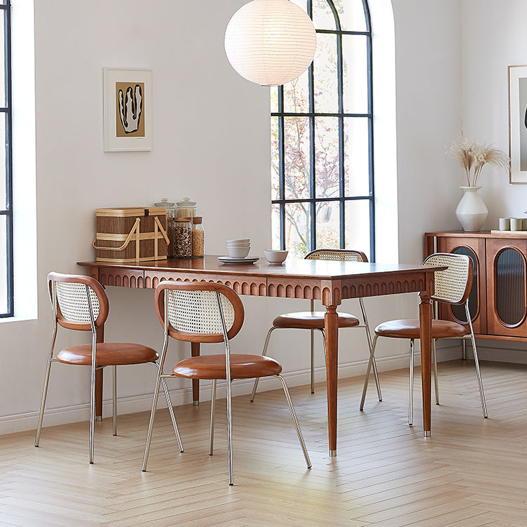 Mesa de comedor estándar rectangular de madera maciza marrón de mediados de siglo para cocina
