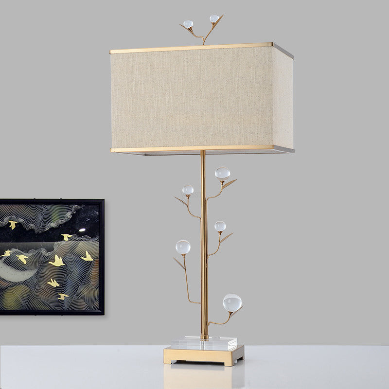 Tissu lampe de table rectangulaire de forme contemporaine 1 livre de lecture de bulbe lumière en or