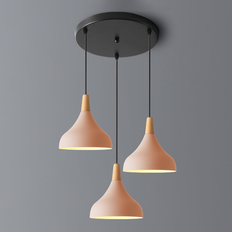 De zwelling vorm hanglamp macaron metalen metalen 3-head multi-hangende lamp met houten punt