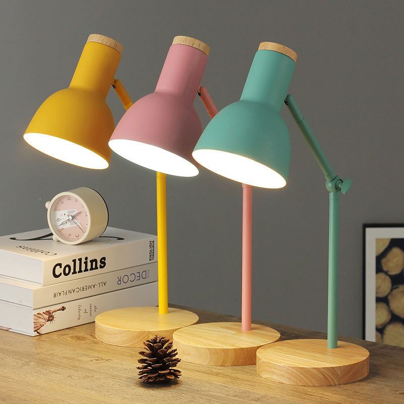 Lampada da tavolo da tavolo a forma di campana in stile contemporaneo