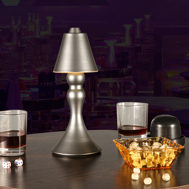 Cono a 1 luce da tavolo leggera con porto USB lampada da tavolo creativa moderna per barra