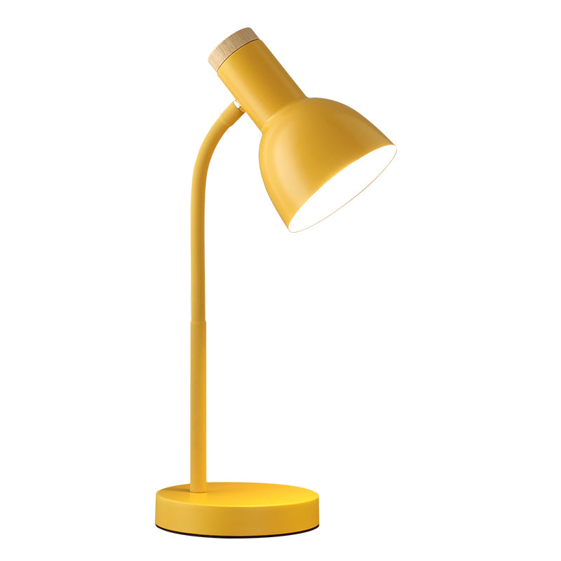 Lampada da tavolo a forma di campana in stile moderno Lampada da comodino in metallo a 1 luce