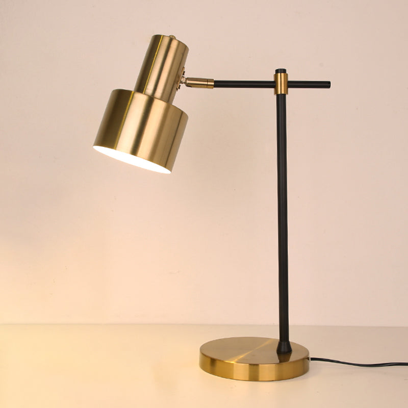 Moderne stijl Bell Shape Tafellamp Metalen Single Light nachtkastje Lamp