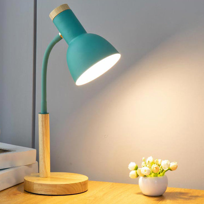 Lampada da tavolo a cono leggero regolabile 1 lampada da tavolo in metallo contemporaneo