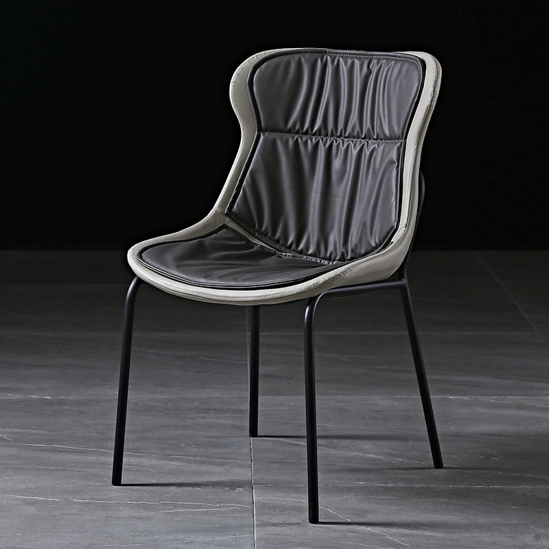 Les chaises modernes de salle à manger en métal ont tapissé les chaises sans bras latérales de cuir d'unité centrale