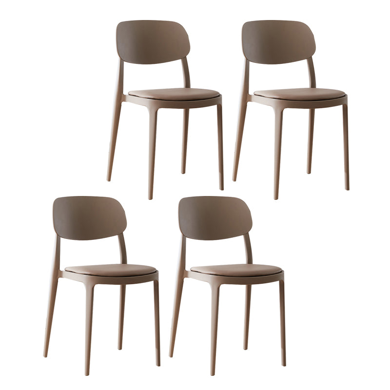 Chaise d'appoint de salon scandinave en plastique, finition mate, chaise de salle à manger à dossier ouvert
