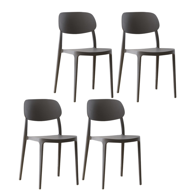 Chaise d'appoint de salon scandinave en plastique, finition mate, chaise de salle à manger à dossier ouvert