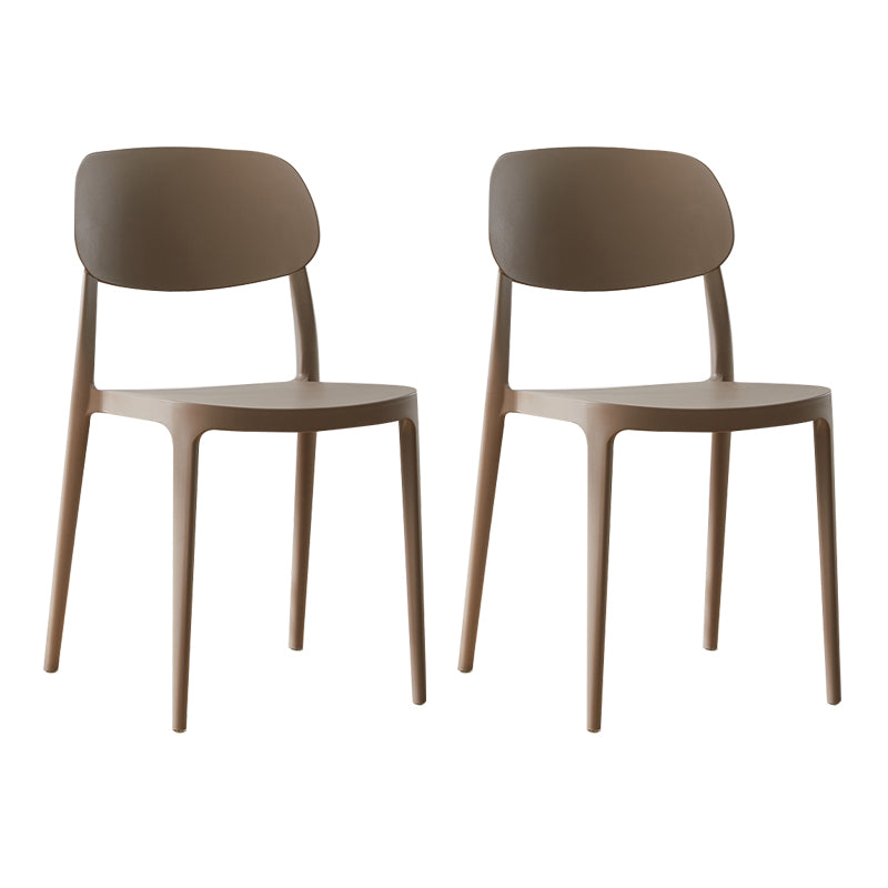 Chaise d'appoint de salon scandinave en plastique, finition mate, chaise de salle à manger à dossier ouvert