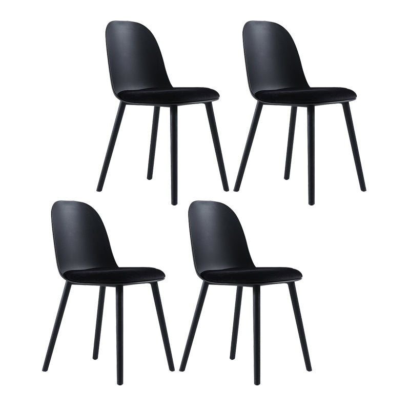 Silla auxiliar de comedor escandinavo de plástico Silla de comedor Parsons con acabado mate (juego de 4)