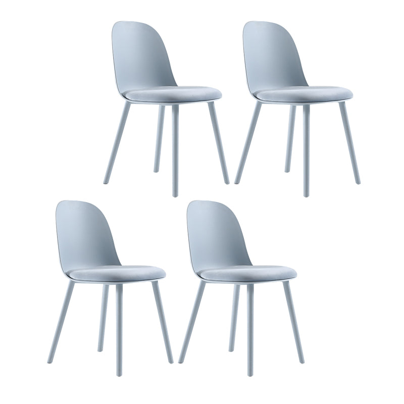Silla auxiliar de comedor escandinavo de plástico Silla de comedor Parsons con acabado mate (juego de 4)