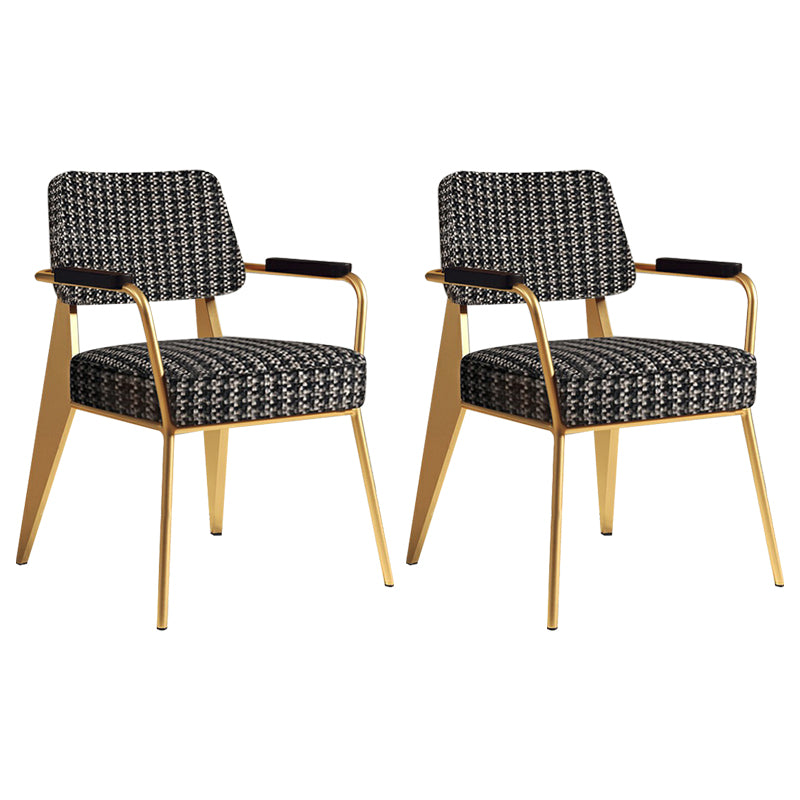 Sillón escandinavo interior Silla de comedor tapizada de metal con respaldo abierto