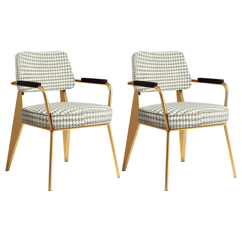 Sillón escandinavo interior Silla de comedor tapizada de metal con respaldo abierto