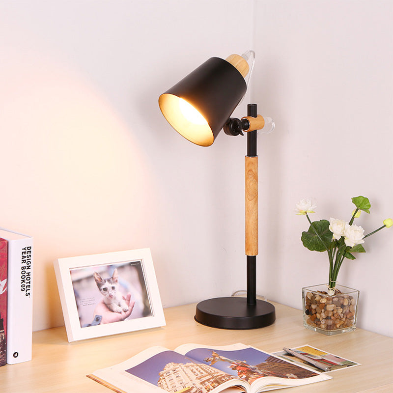 1 Kopfstudienaufgabenbeleuchtung modernistischer weißer/schwarzer kleiner Schreibtischlampe mit konischem Metallschatten