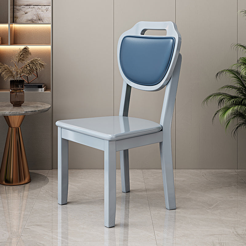 Silla lateral escandinava interior tapizada de madera Silla de comedor con respaldo abierto