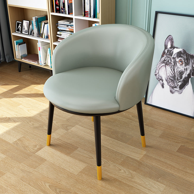 Silla lateral escandinava interior Silla de comedor tapizada de metal con respaldo Parsons