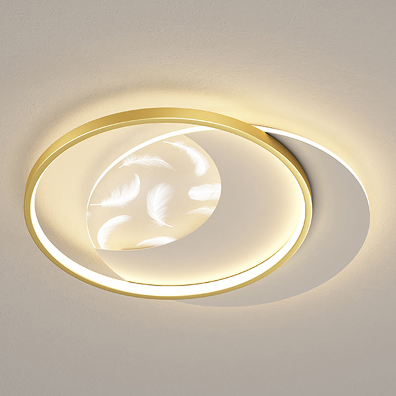 Montaggio a incasso a LED circolare in acrilico nella moderna semplicità della plafoniera in piuma di ferro per camera da letto