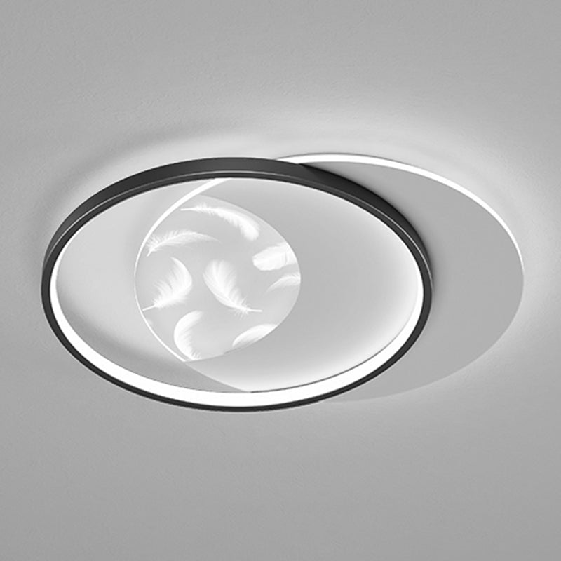 Montaggio a incasso a LED circolare in acrilico nella moderna semplicità della plafoniera in piuma di ferro per camera da letto