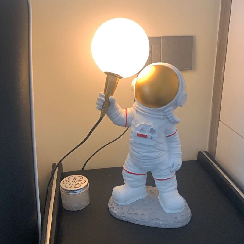 Estilo moderno Astronaut Shape Night Table Lamp Resin 1 Light Table Light