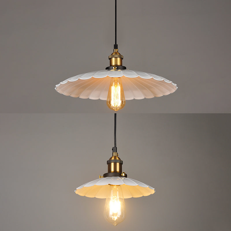 Lampada a sospensione di ferro a sospensione a sospensione industriale.