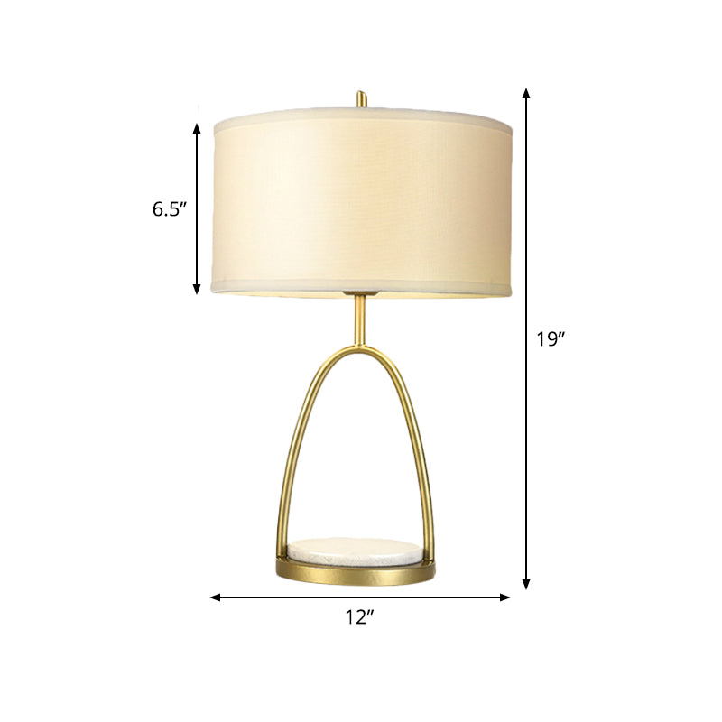 Comodino in metallo bianco tamburo Illuminazione Modernismo Lampada da tavolo in tessuto a 1 luce per soggiorno