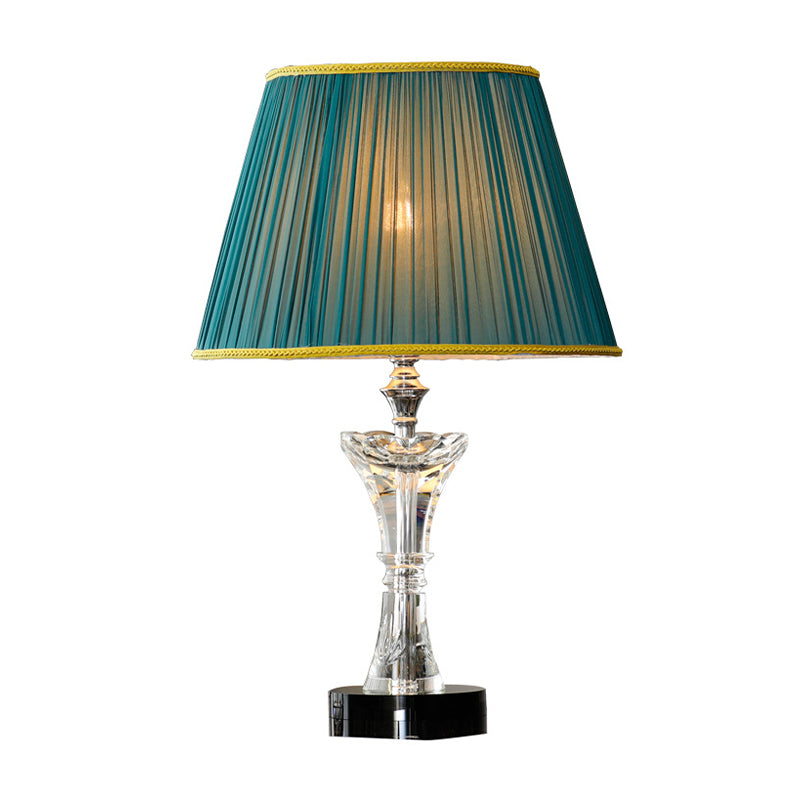 Grüne Kegelstischlampe zeitgenössische 1-Kopf-K9-Kristallnachtbeleuchtung mit künstlichem Details