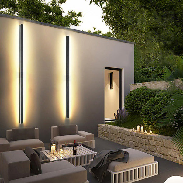 Modern Style Linear Wall Sconce Lights Metal 1 Light Wall Lighting Ideas in Black