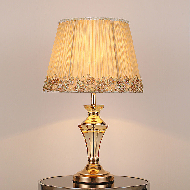 Contemporain 1 tête de tête légère tambour beige fuselé petite lampe de bureau avec nuance de tissu