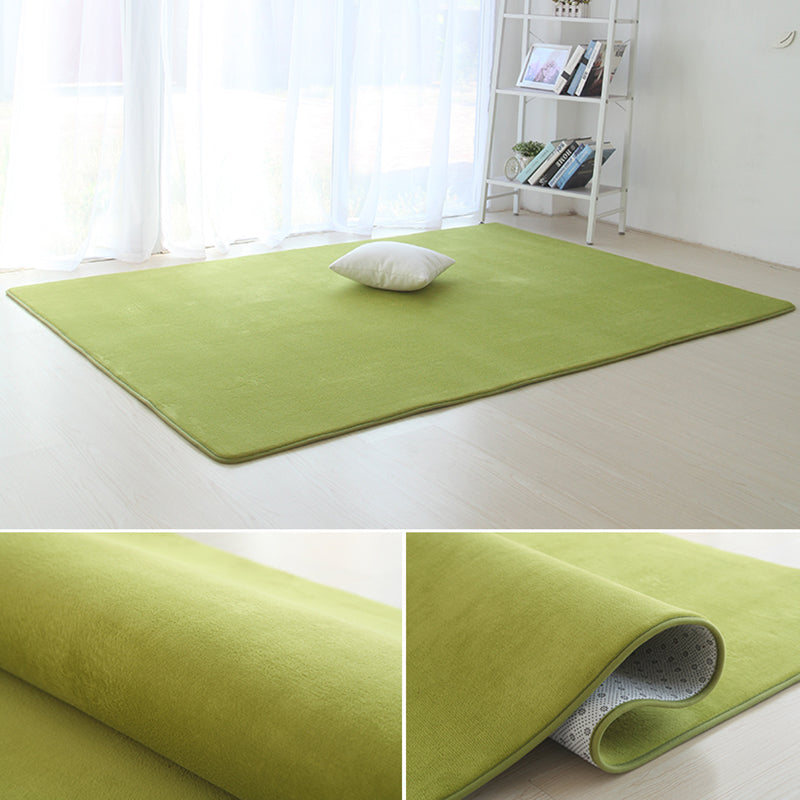 Stylish Solid Color Carpet Green Polyester Area Rug Stain Resistant Area Rug for Bedroom