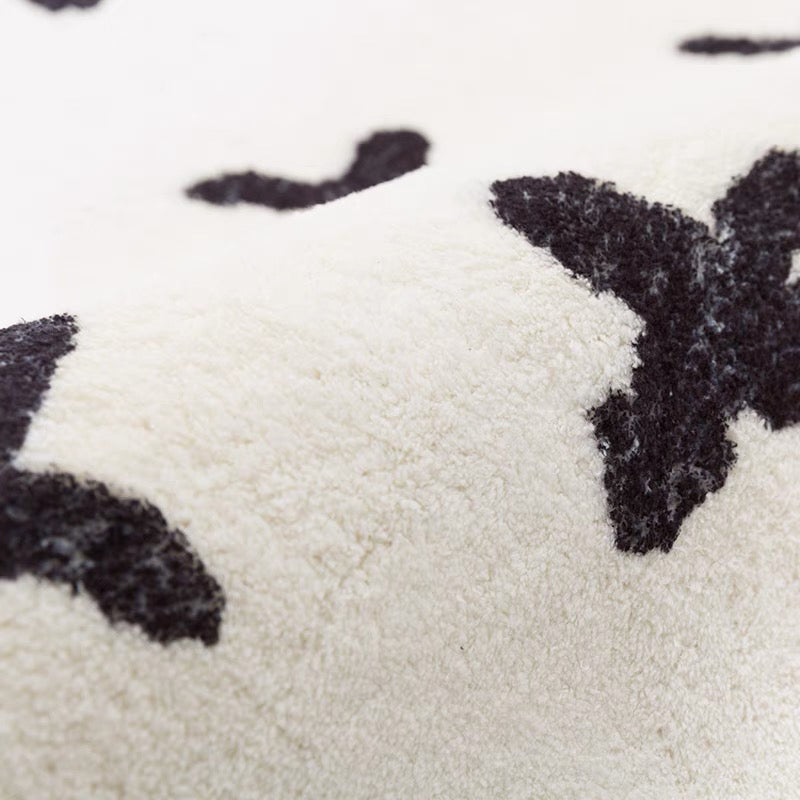Fancy White Area Carpet Polka Dot Pattern Polyester Area Rug Non-Slip Backing Rug for Home Decor