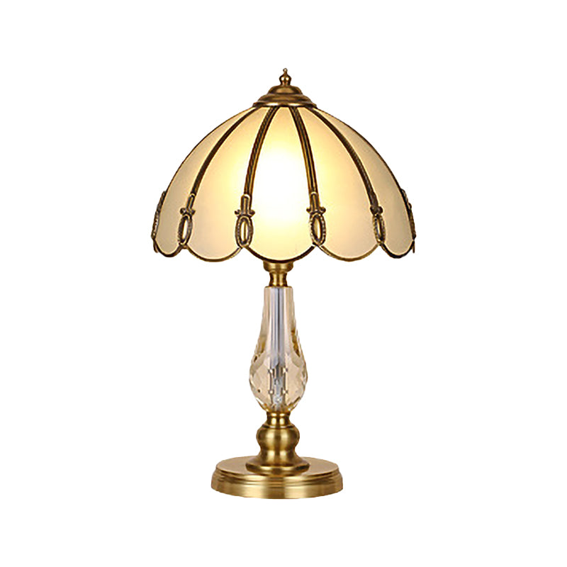 1 lampe de table de salon de tête Lumière de lecture en or moderne avec nuance en verre givré en forme de dôme