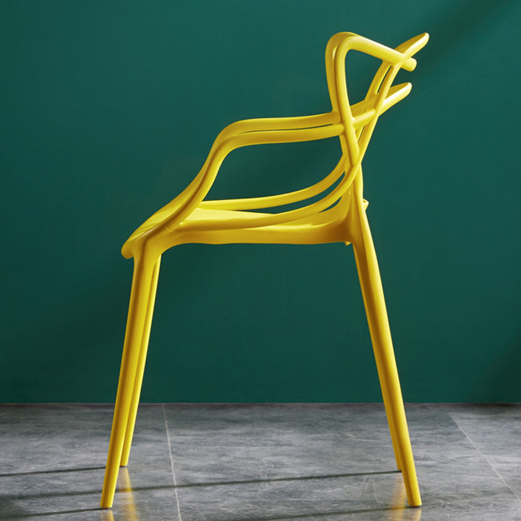 Sillas de comedor de cocina de estilo moderno Silla auxiliar con brazo de comedor con patas de plástico