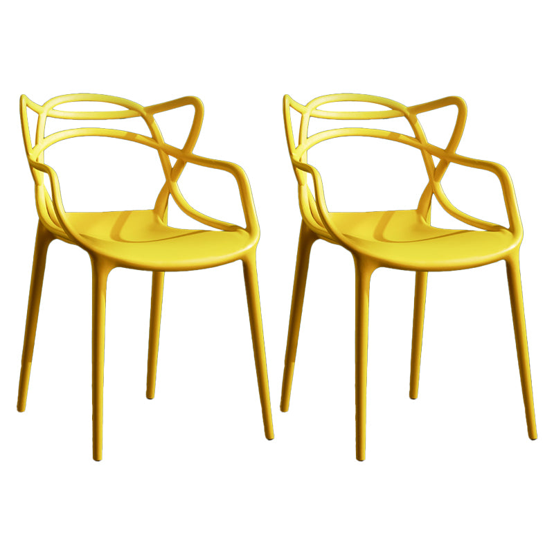 Sillas de comedor de cocina de estilo moderno Silla auxiliar con brazo de comedor con patas de plástico