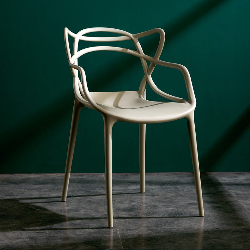 Sillas de comedor de cocina de estilo moderno Silla auxiliar con brazo de comedor con patas de plástico