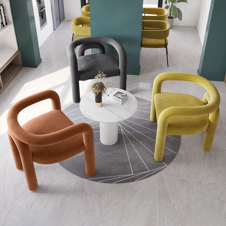 Sillas de comedor de cocina de estilo moderno con respaldo abierto y sillas laterales con brazo