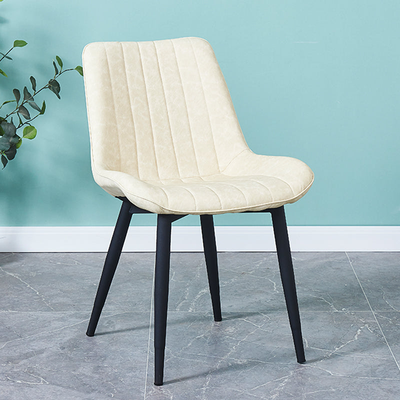 Chaise d'intérieur scandinave à dossier solide, chaise de salle à manger rembourrée en métal