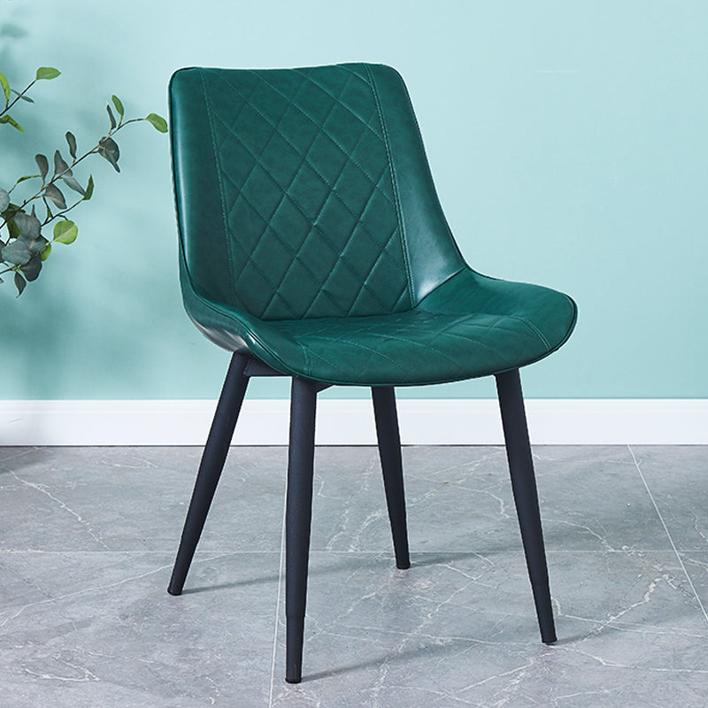 Silla lateral escandinava interior Silla de comedor con respaldo sólido tapizada de metal