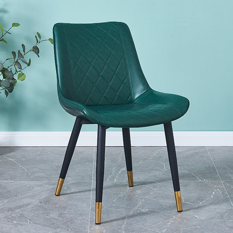 Silla lateral escandinava interior Silla de comedor con respaldo sólido tapizada de metal