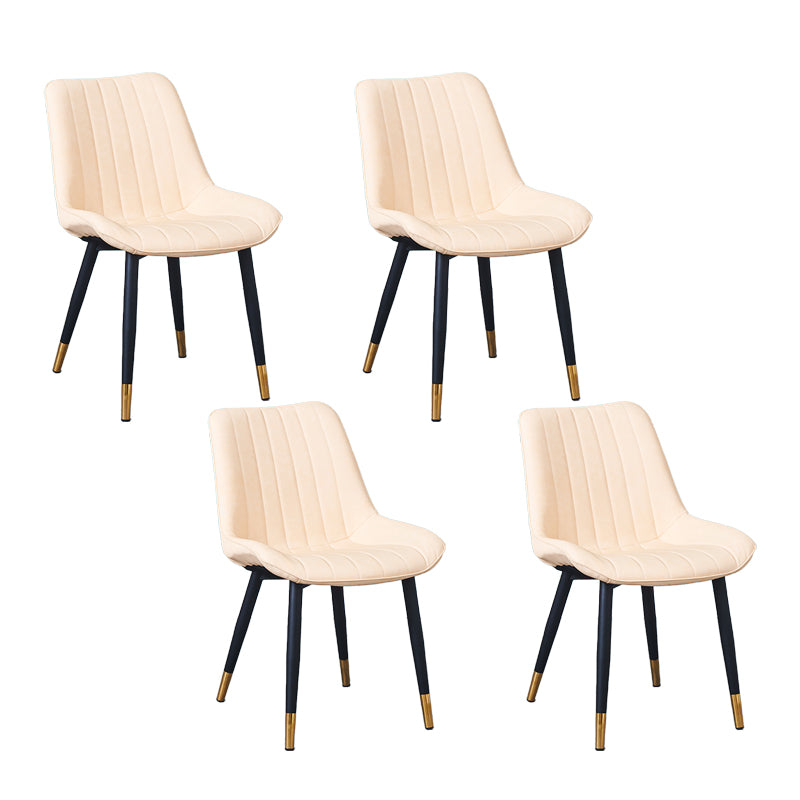 Silla lateral escandinava interior Silla de comedor con respaldo sólido tapizada de metal